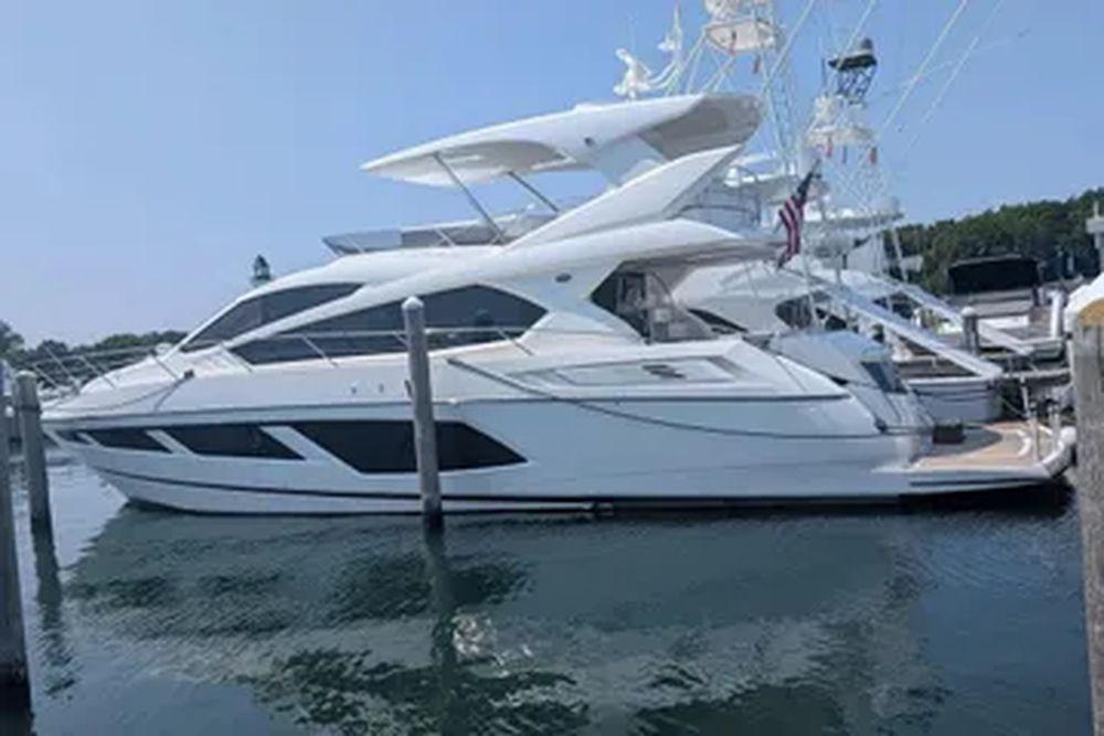 69' 2016 Sunseeker Manhattan 65