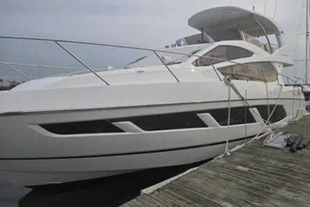 69' 2016 Sunseeker Manhattan 65
