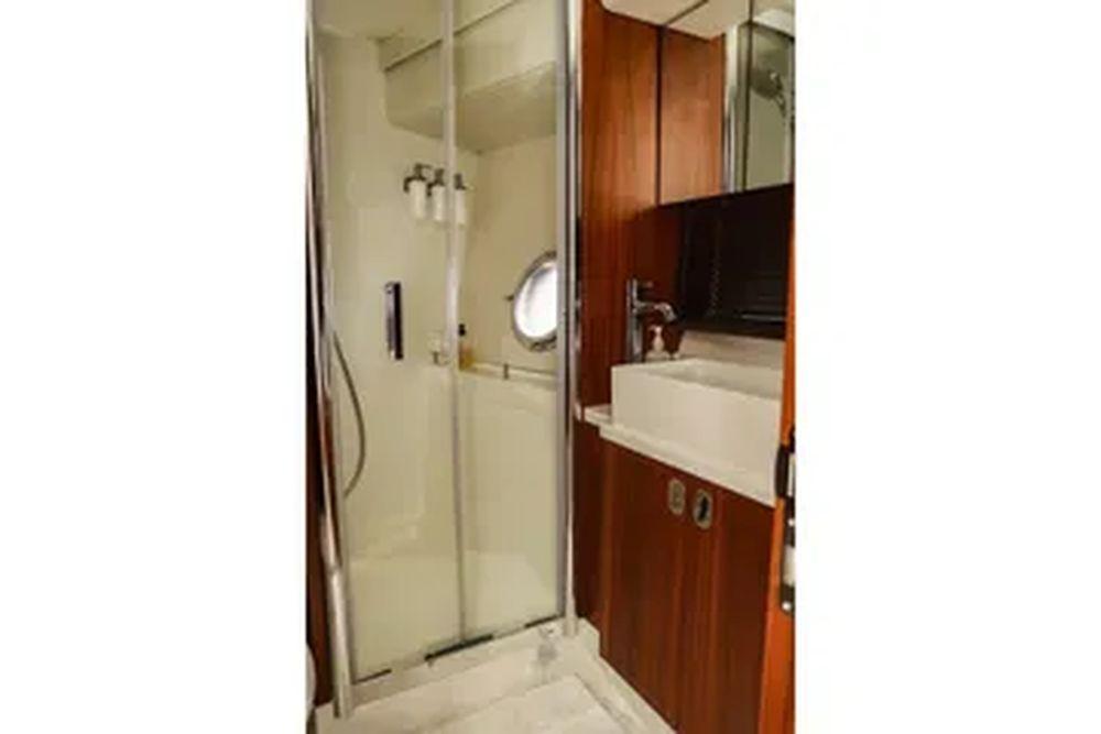 69' 2016 Sunseeker Manhattan 65