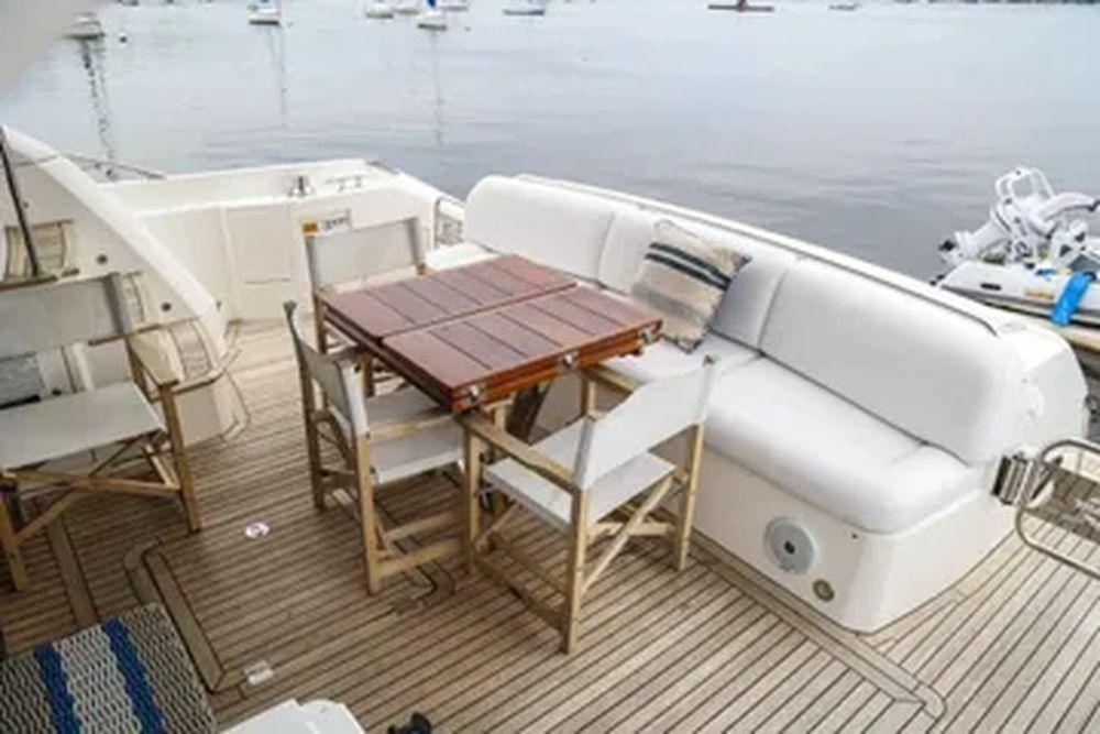 69' 2016 Sunseeker Manhattan 65