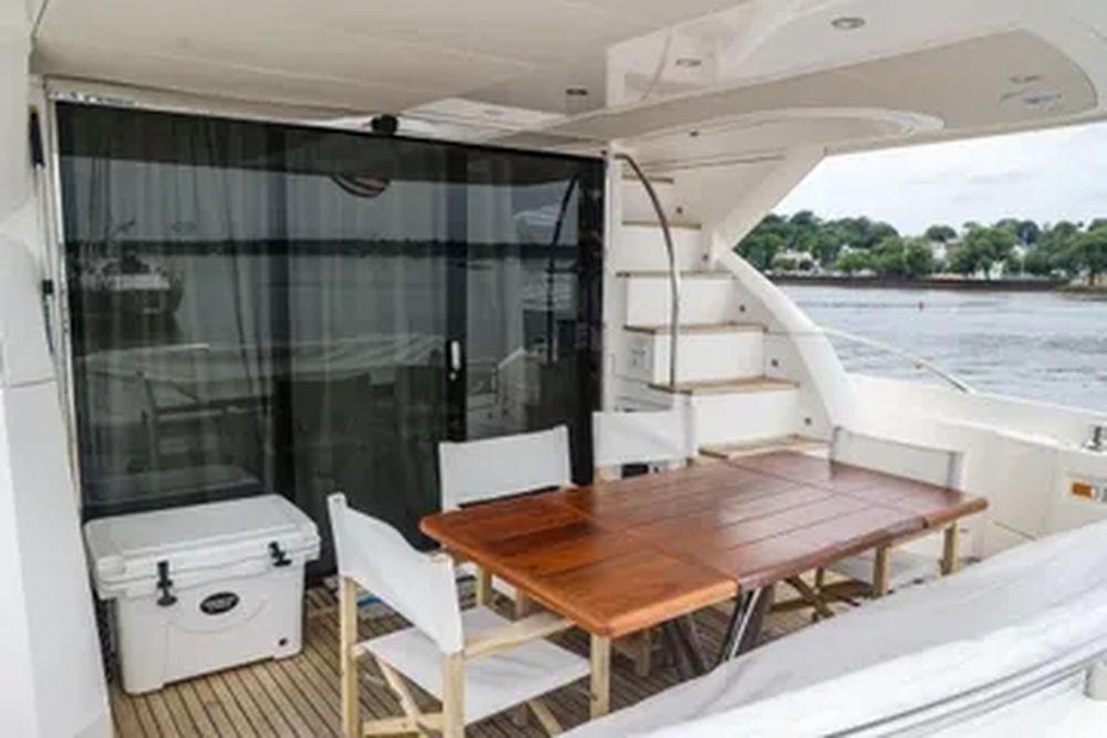 69' 2016 Sunseeker Manhattan 65