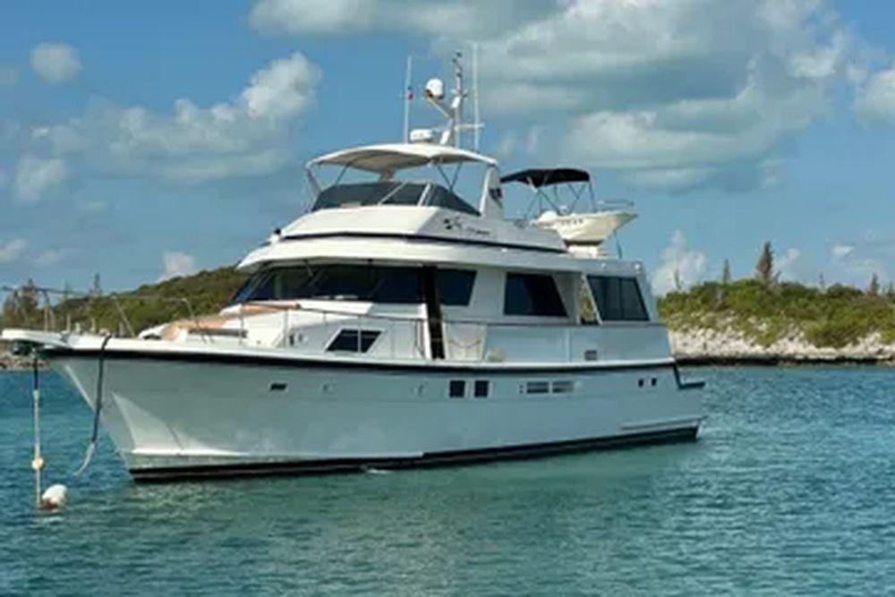 67' 1990 Hatteras 67 Cockpit Motor Yacht