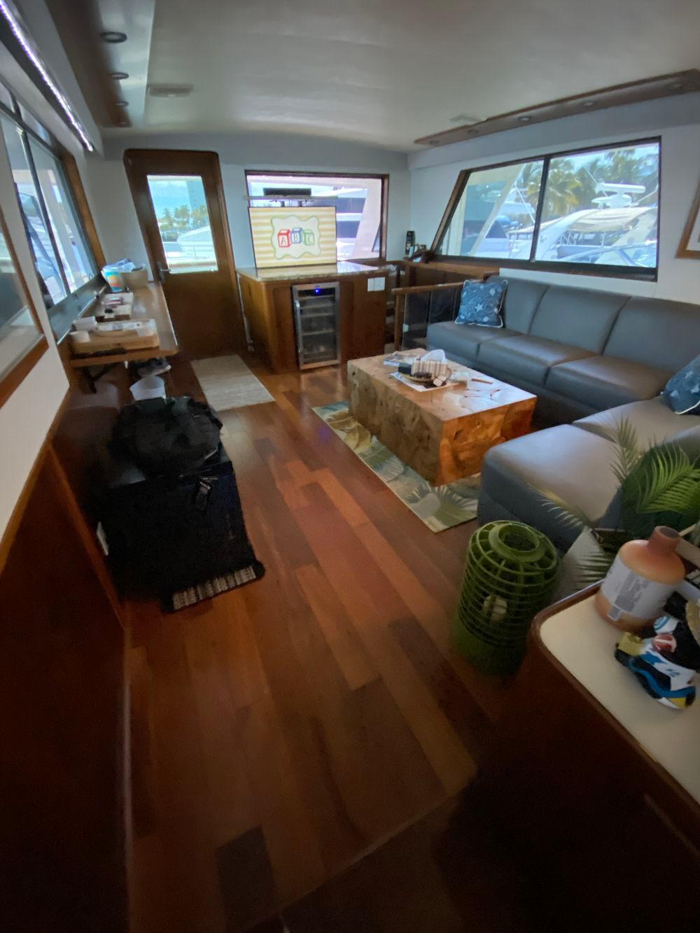 67' 1990 Hatteras 67 Cockpit Motor Yacht