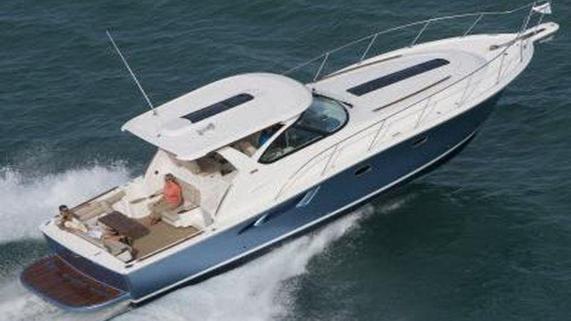 39' 2017 Tiara Motor Yacht