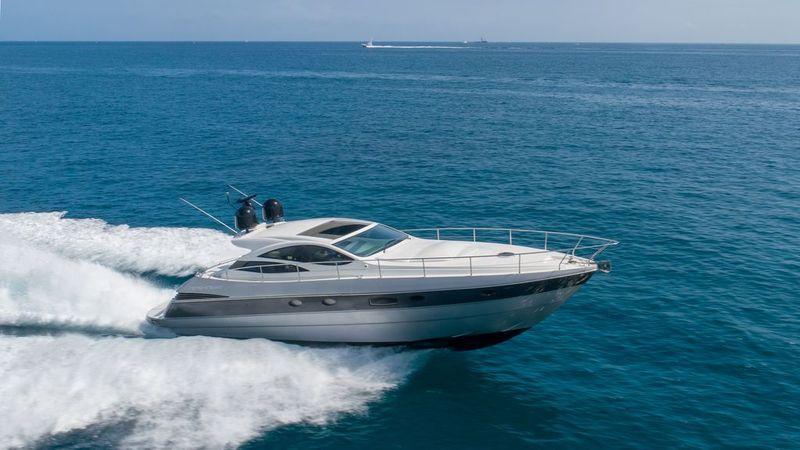 50' 2004 Pershing Express