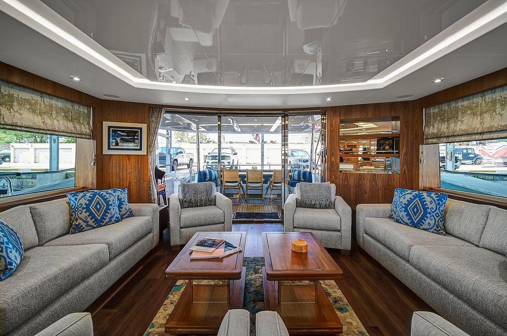 86' 2019 Sunseeker Yacht