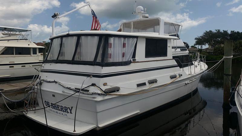 49' 1987 Gulfstar Motor Yacht