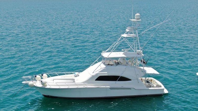 57' 2005 Bertram 570